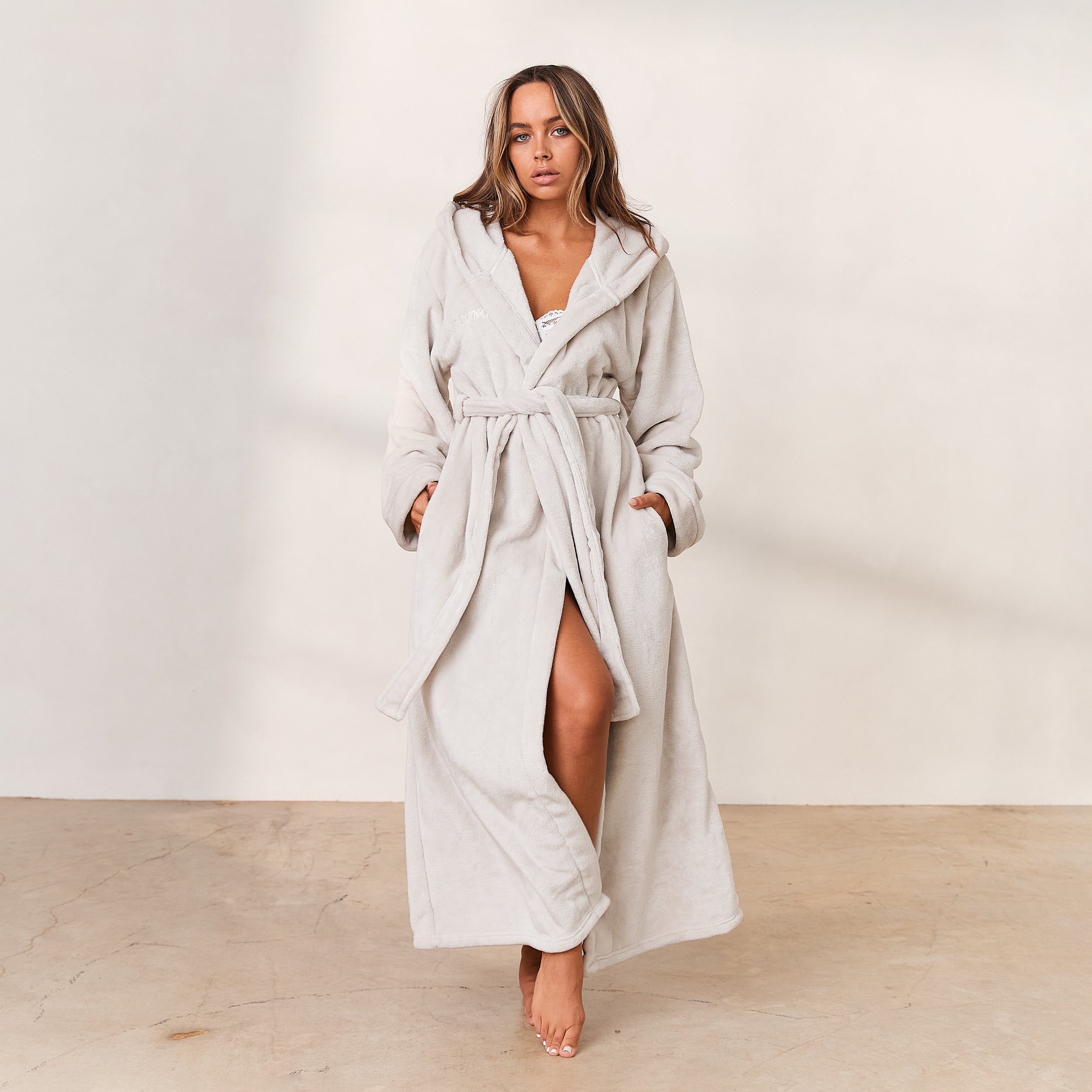 Cuddle Me Dressing Gown - Pearl – Lounge Underwear