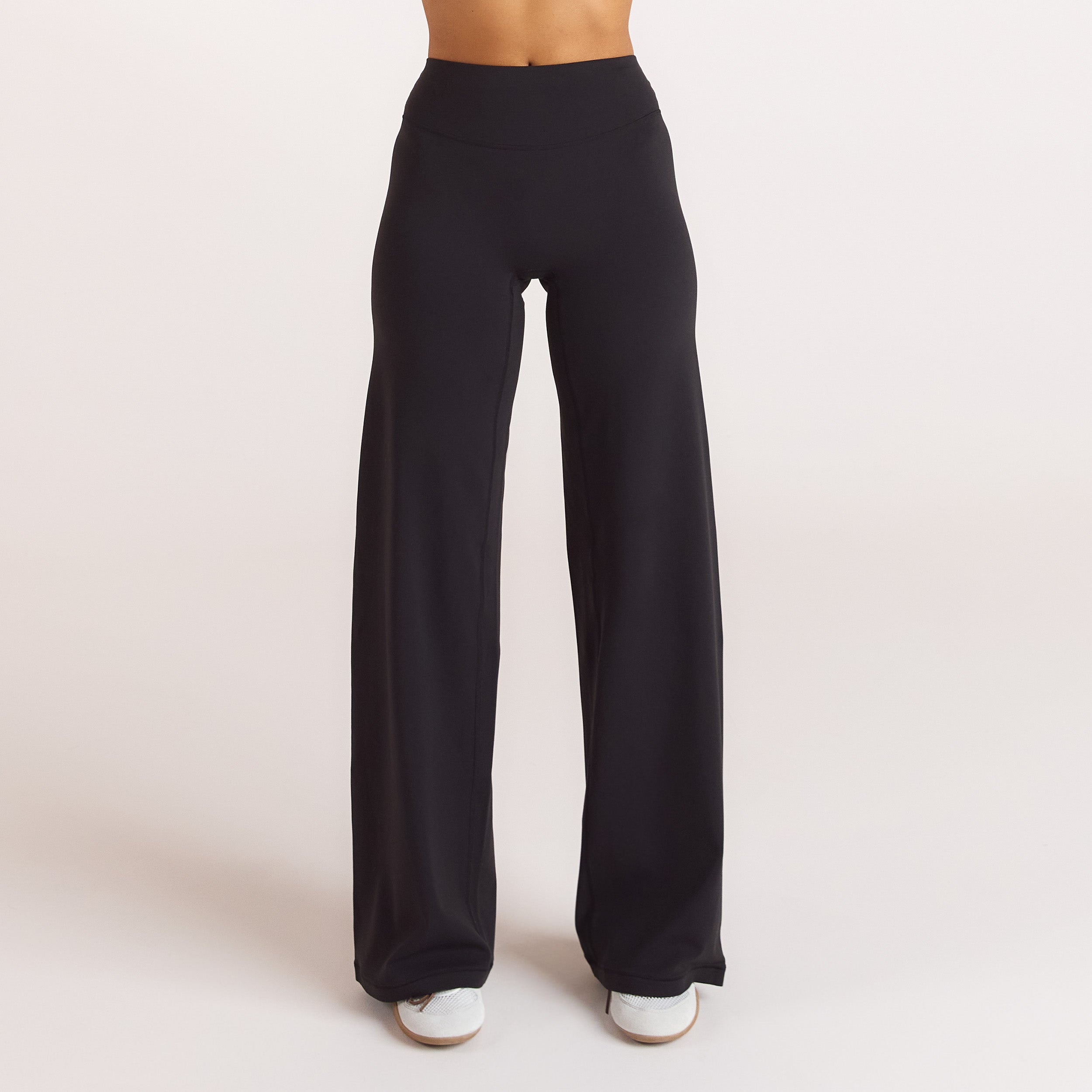 ContourSoft™ Straight-Leg Leggings - Black alternate