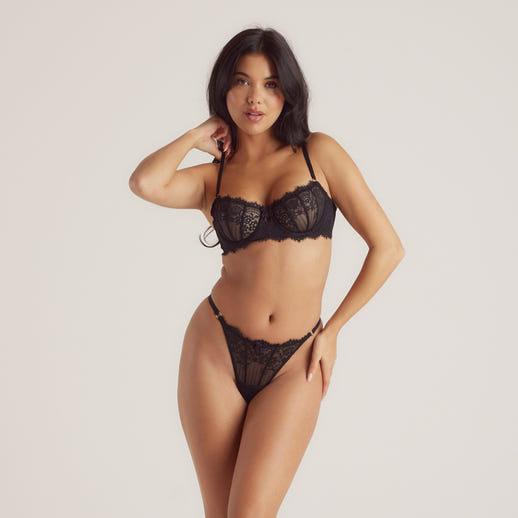 Imaani, 32D/S