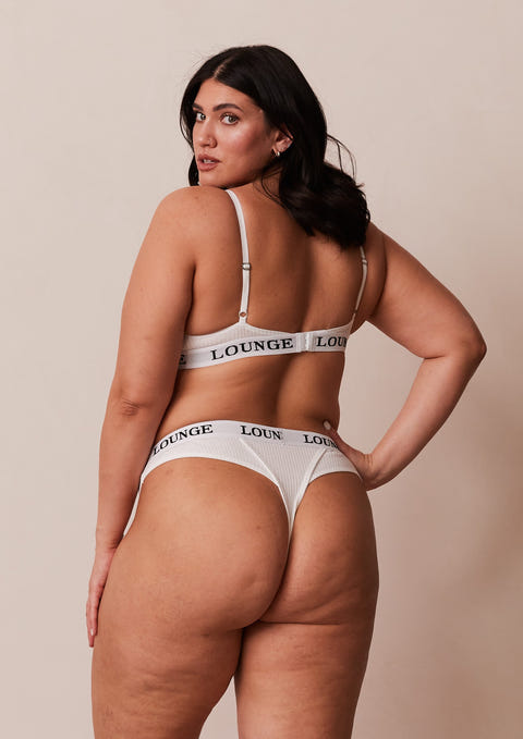 Lauren Louise reviews Lounge Underwear triangle bra and thong