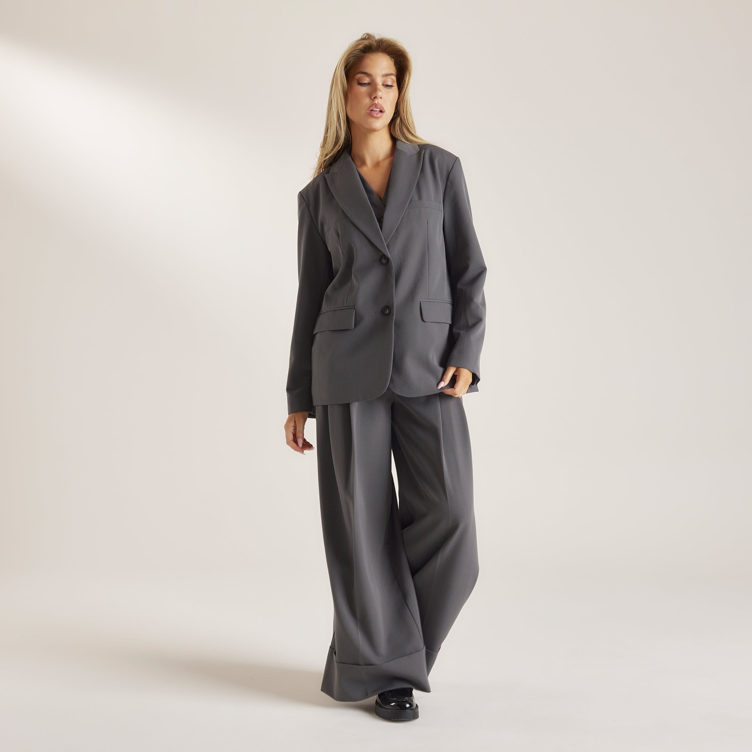 Tailored Turn-Up Pants  | Tailored Turn-Up Pants - Charcoal